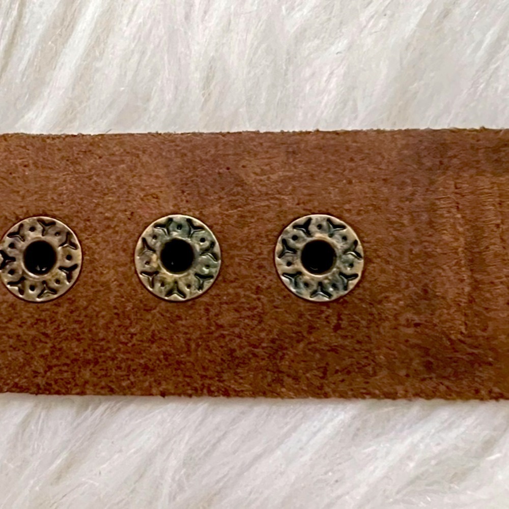 Unisex Leather Bracelet - Picture 3 of 7